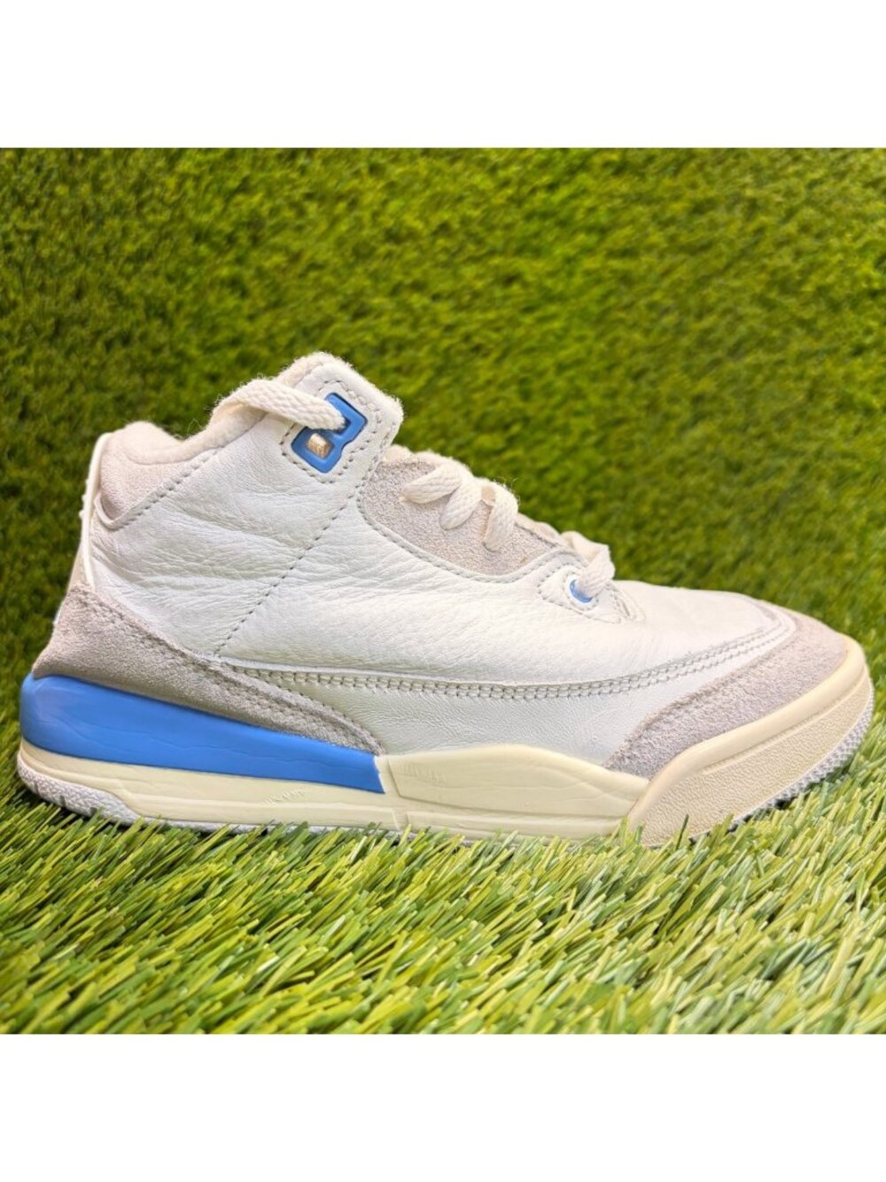 Nike Air Jordan 3 Retro Lucky Short Boys Size 2Y White Basketball Shoes Sneakers